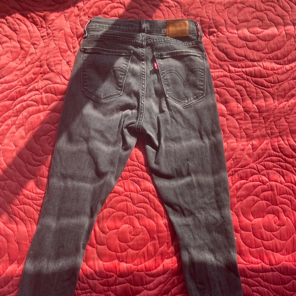 Levi Curvy Skinny Ripped Jeans - Picture 2 of 2